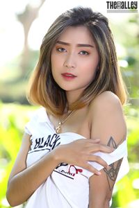 Asian-Beauties-Apple-Small-Boobs-and-Hairy-Kitty-%5Bx121%5D-l6xs9f467n.jpg