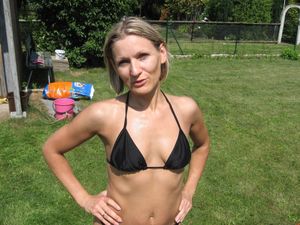 Blonde UK MILF Slut [x125] q7aua4xn2w