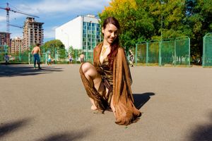 Tetyana in a park - set2 v7b2qo17jk