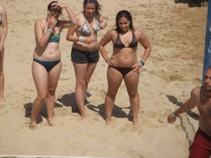 Girls viewers (Beach Bikini) Voyeur-v7bosbv0fw.jpg