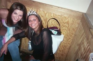 Girls Caught Peeing Mix 17da48xfle