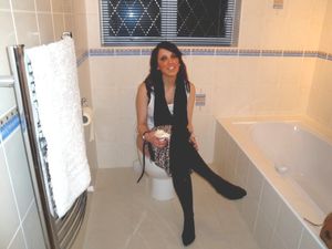 Girls Caught Peeing Mix v7da49k0gm
