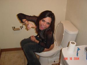 Girls Caught Peeing Mix o7da4l34rt
