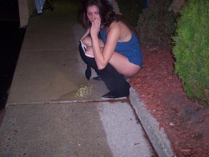 Girls Caught Peeing Mix f7da4mr7i4