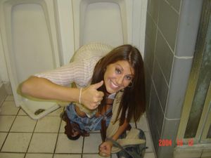 Girls Caught Peeing Mix 07da4rez0u
