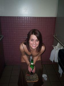 Girls Caught Peeing Mix h7da4t60vx