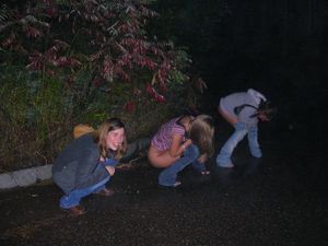 Girls Caught Peeing Mix-g7da4ugxc6.jpg