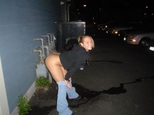 Girls Caught Peeing Mix t7da4un4u1