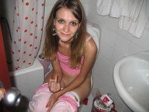 Girls Caught Peeing Mix 77da4vftay