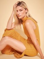 44890347_lynn-dress_golden_2.jpg